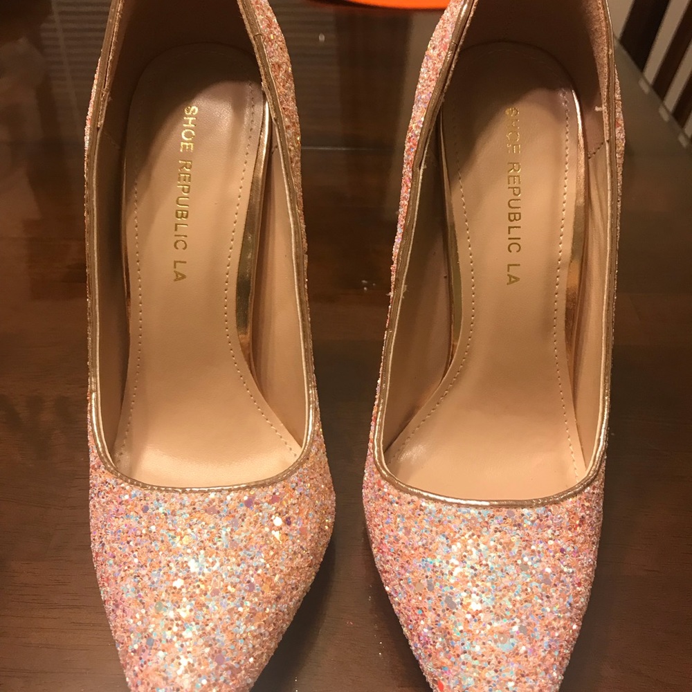 New Women’s Sparkling Pumps - New